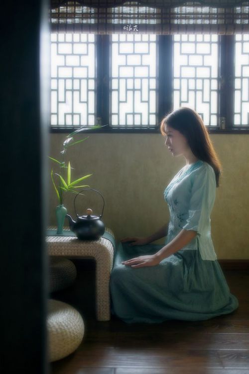 _跨界合作:时尚品牌助阵赛事风格升级_,时尚跨界联名